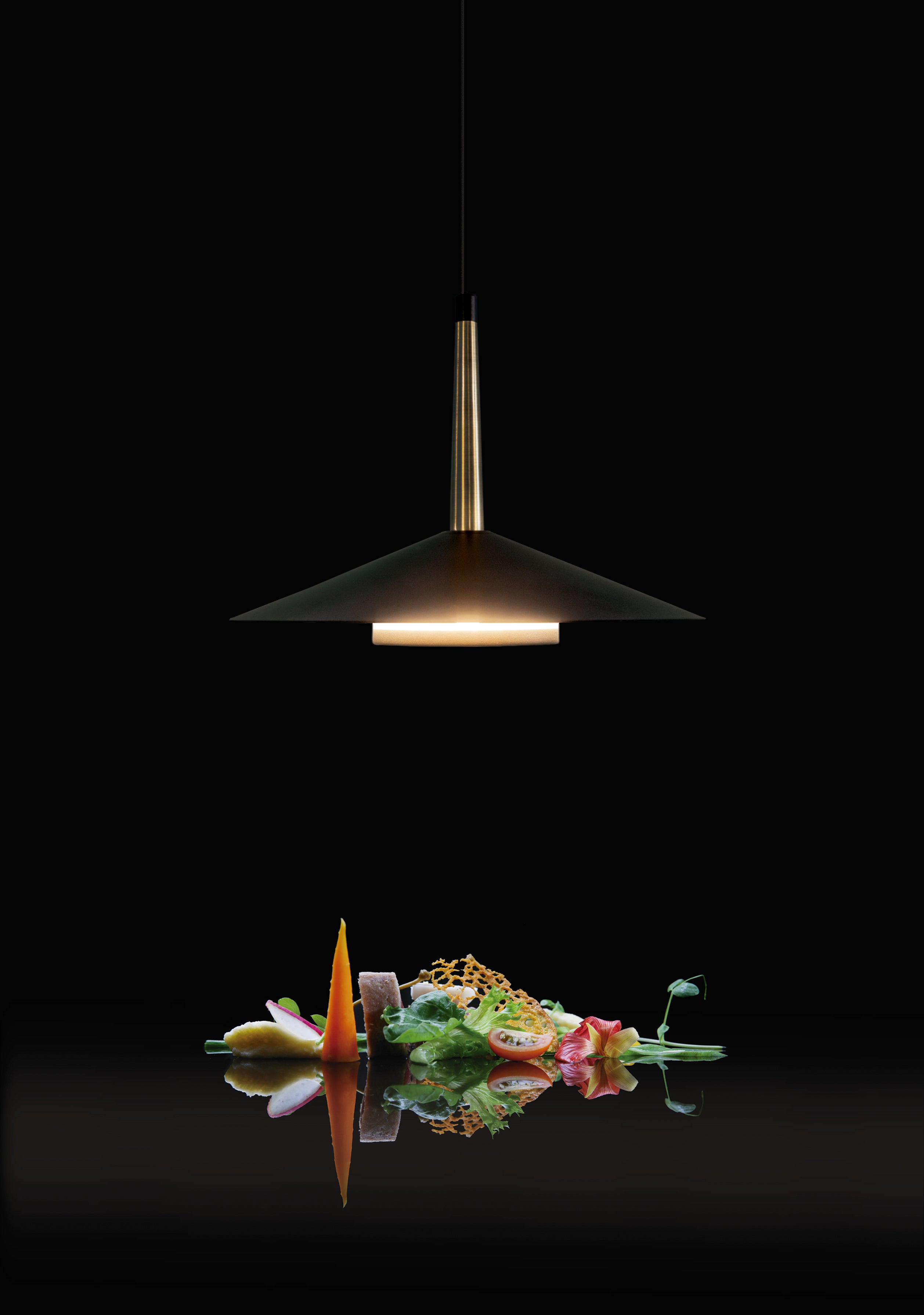 Suspension Orion noir et or D25 Mantra 7305