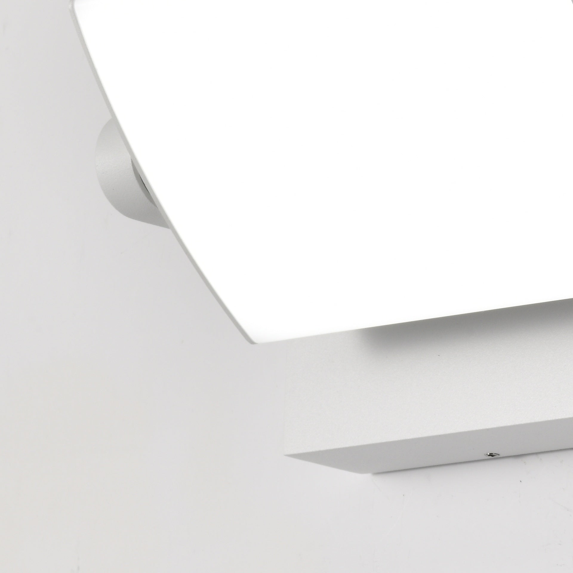 Applique COOPER orientable blanche Mantra 8470