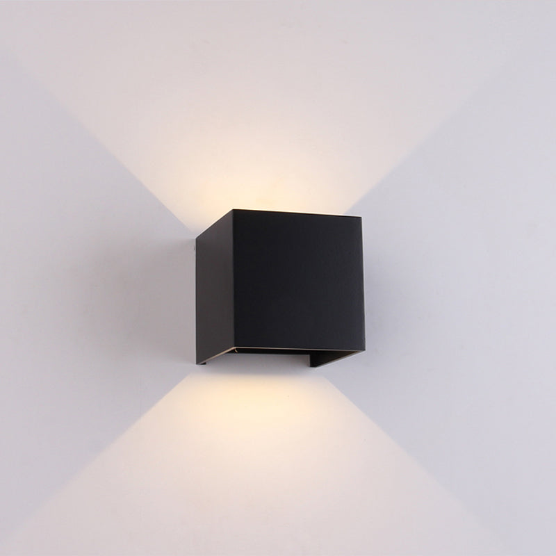 Applique Davos noire dimmable 2700k pm 8601