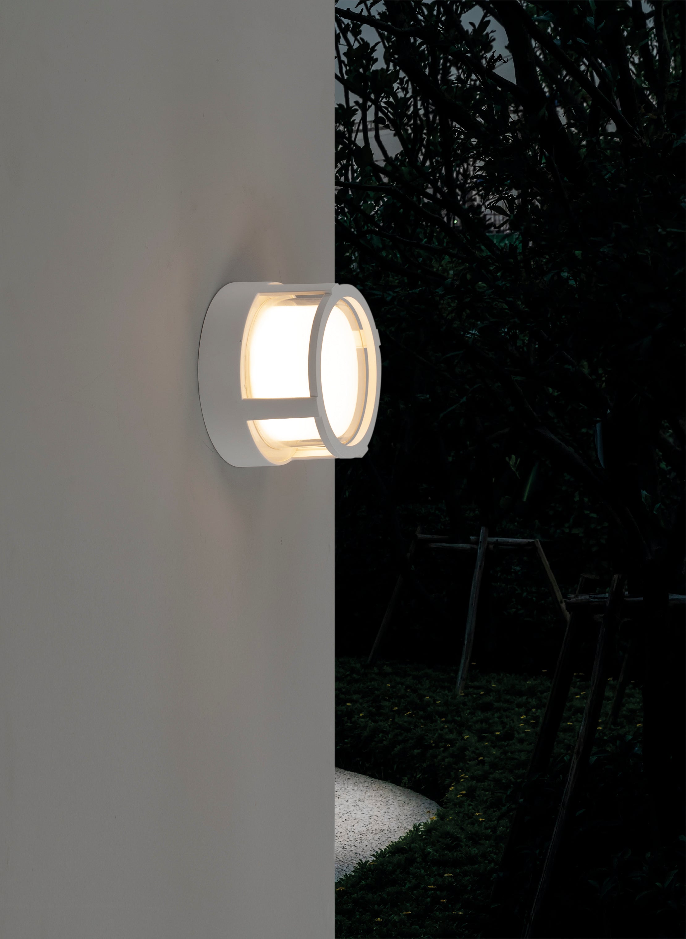 Applique Creek ronde blanche Mantra 8855