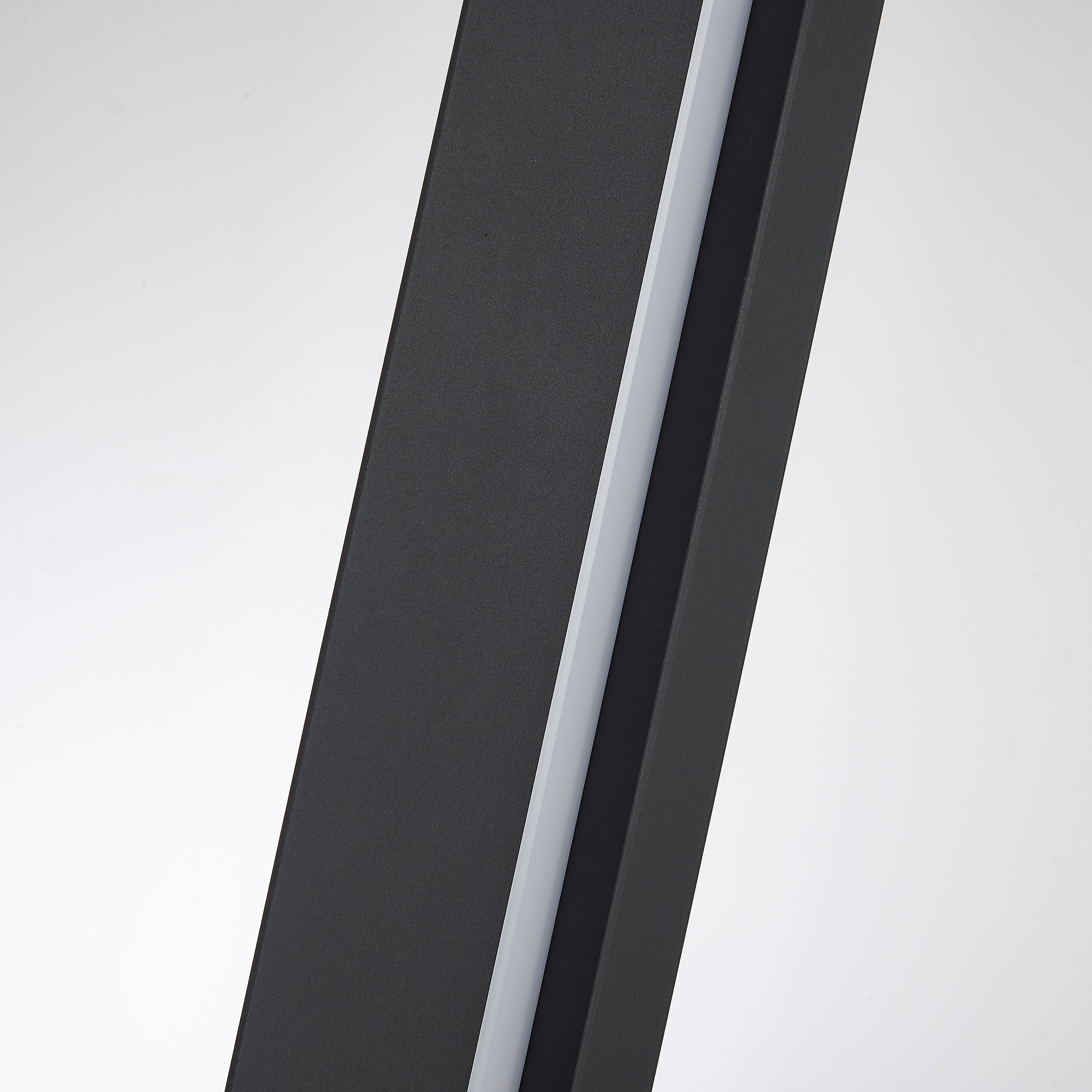 Lampadaire MANHATTAN noir Mantra 9193 DISPONIBLE MAI