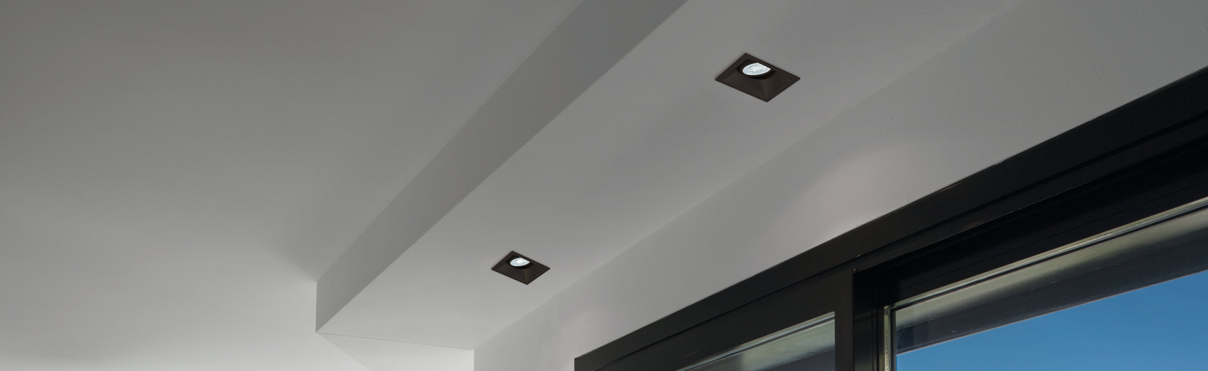 Spot Comfort carré orientable noir C0165