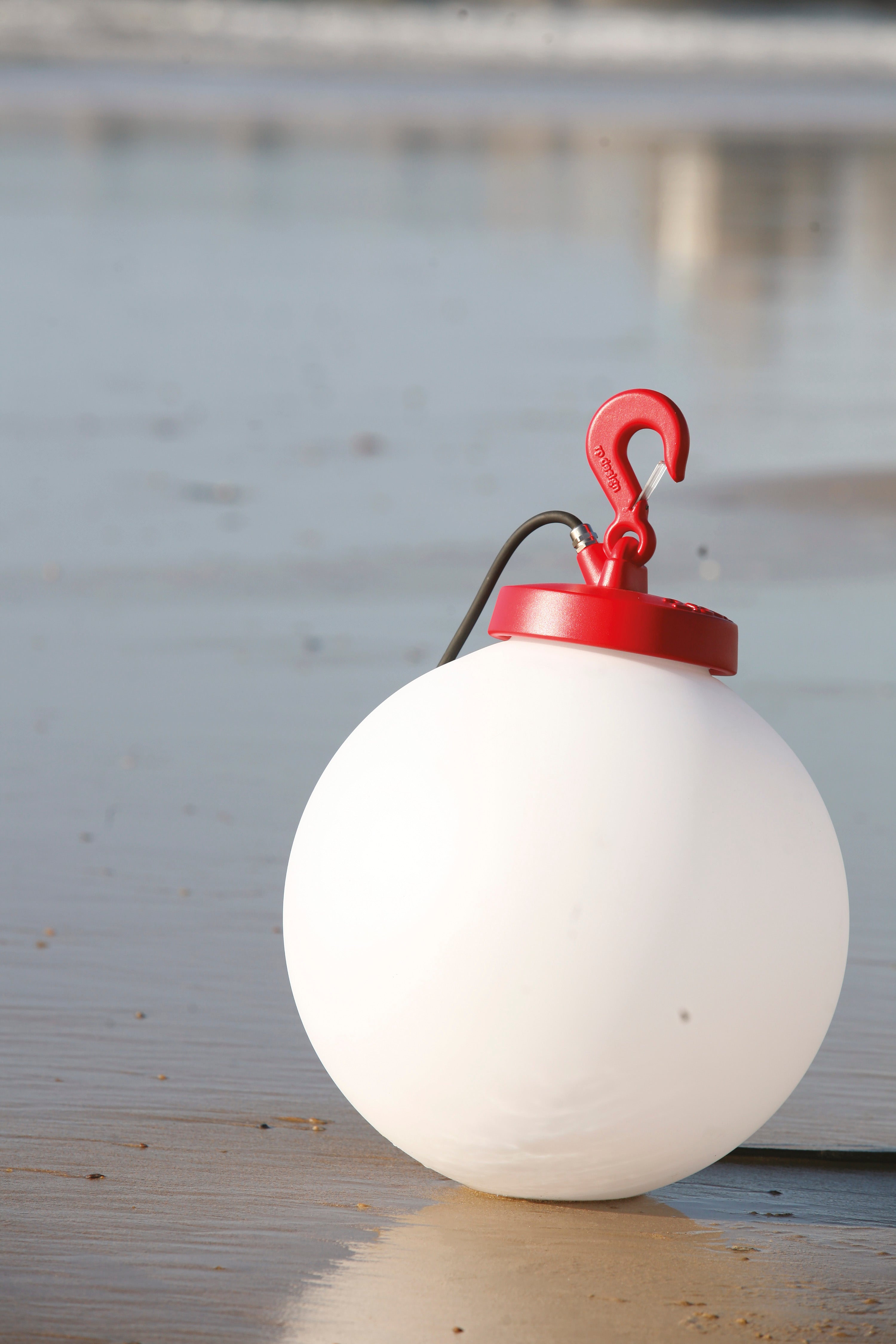 Luminaire mobile Grumo N°3 sphere Vert pâle 133 124002133