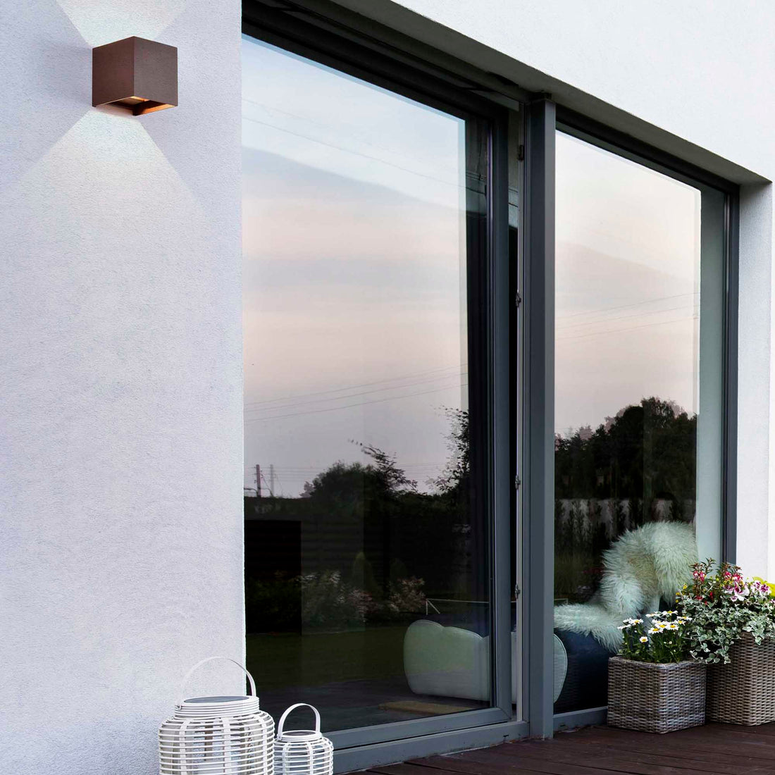 Applique Davos rouille 4000k pm Mantra 7650