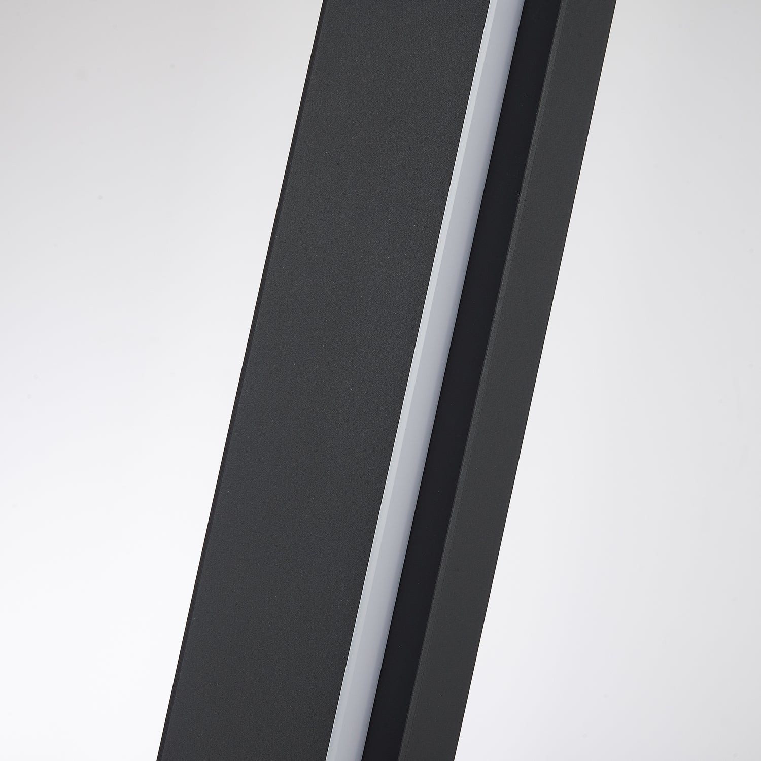 Lampadaire MANHATTAN noir Mantra 9193 DISPONIBLE MAI