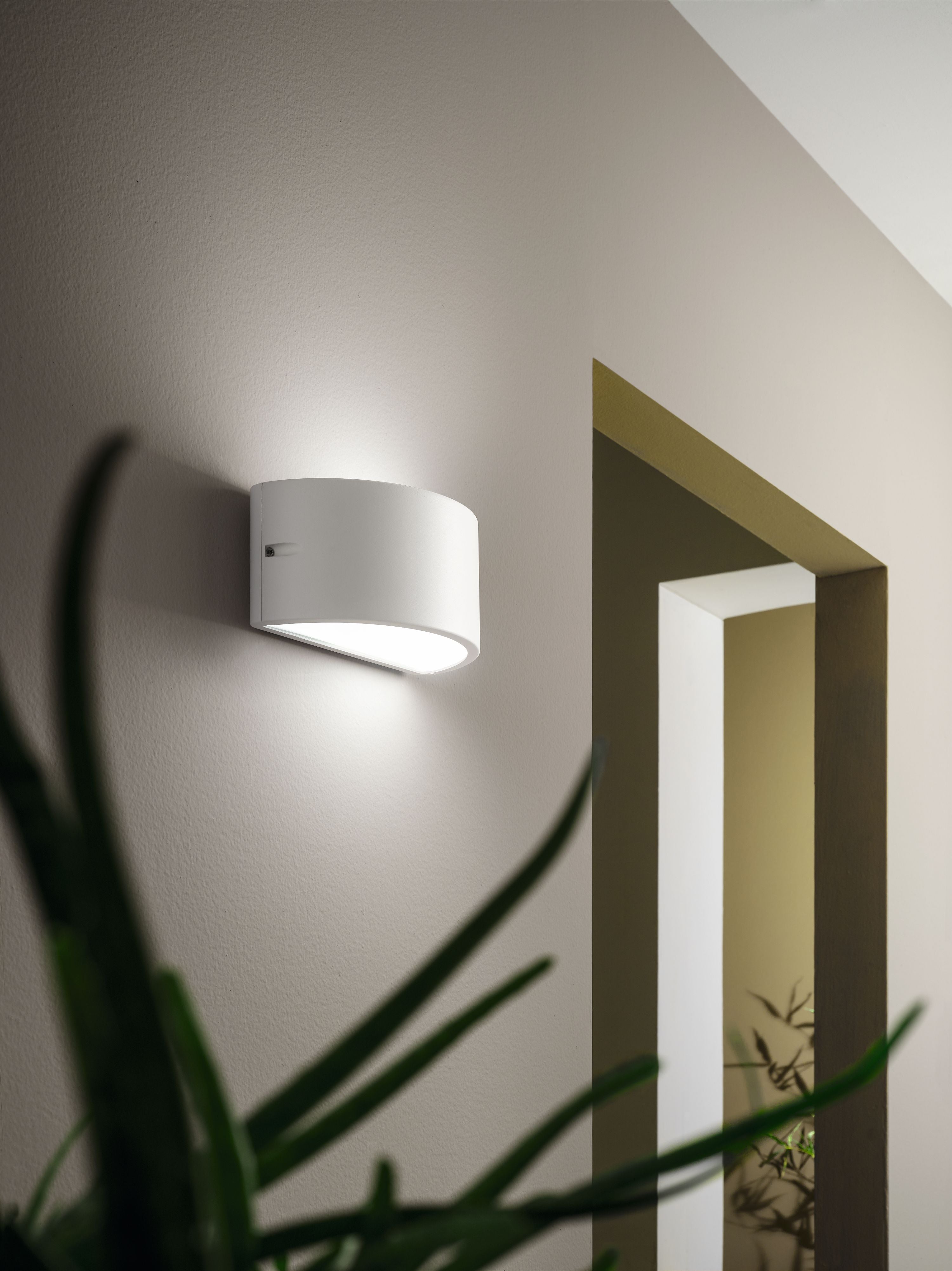 Applique LINUS blanche AP.LINUS/BCA