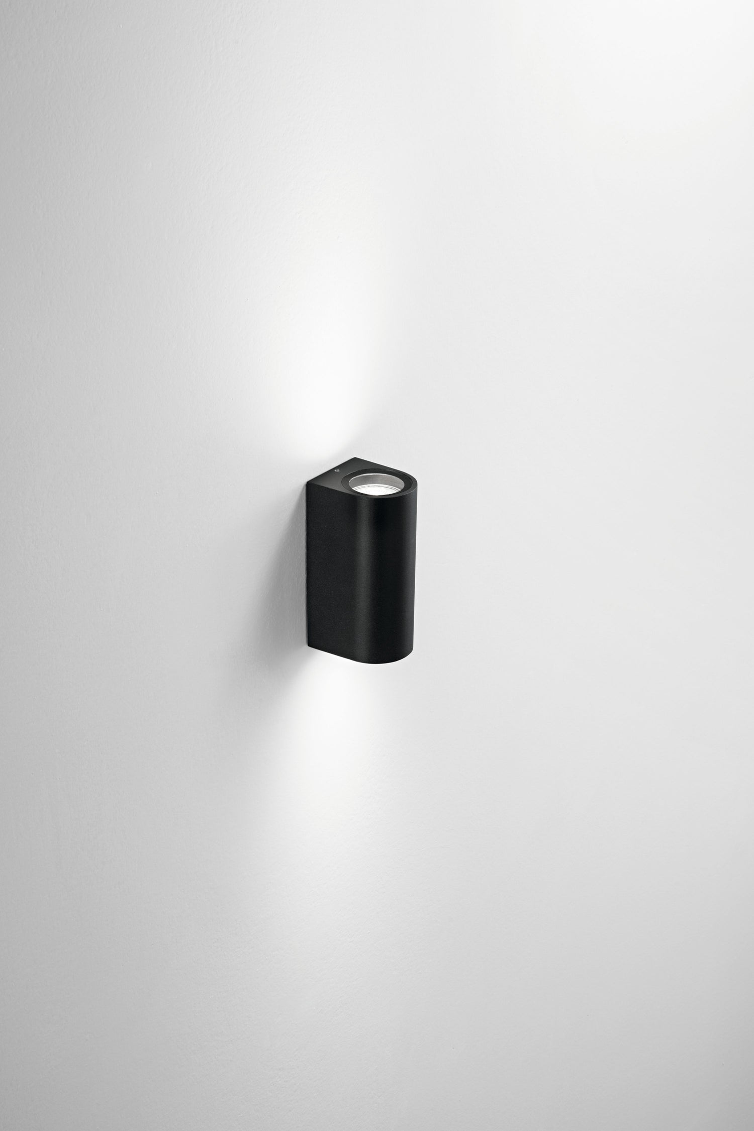 Applique ZENO ROUND 2 noire OTAP0020N