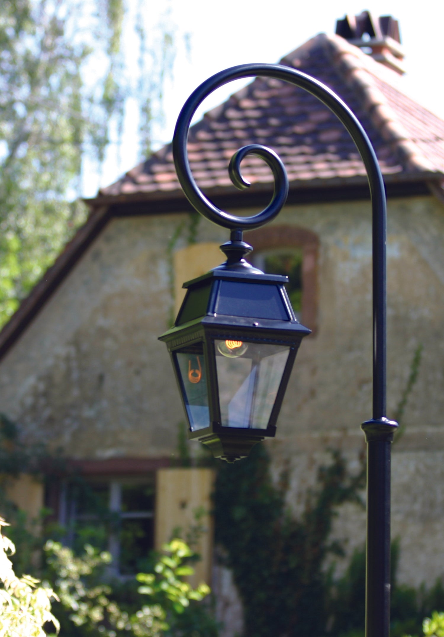 Lampadaire Avenue 2 N°9 LED opale Patiné doré 009 102127009